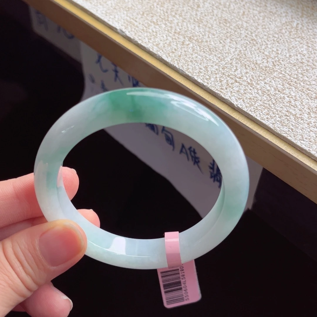 翡翠未镶嵌手镯手镯