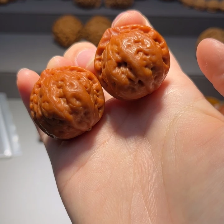 把件文玩核桃玉皮粗筋935