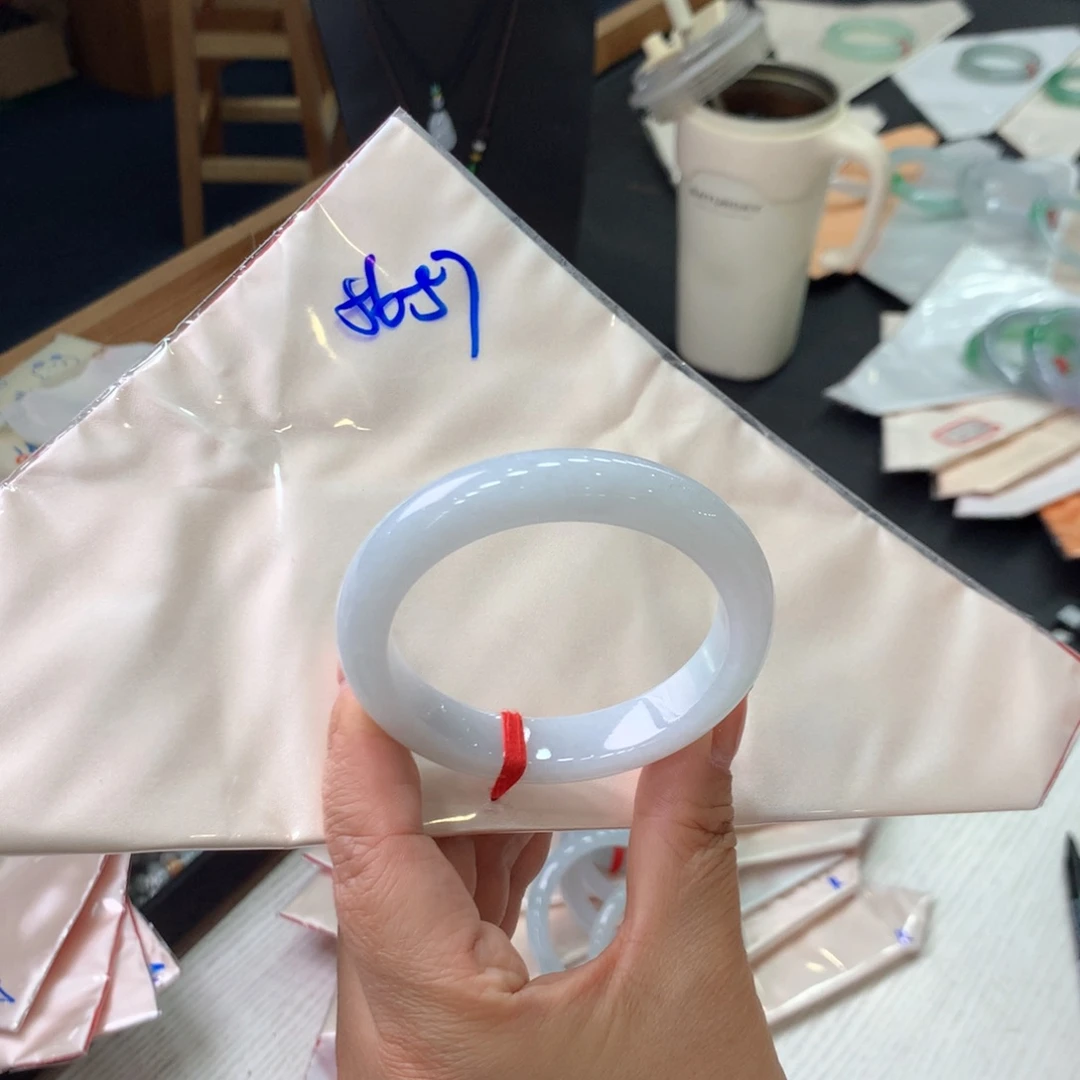 未镶嵌手镯翡翠48小时鉴赏