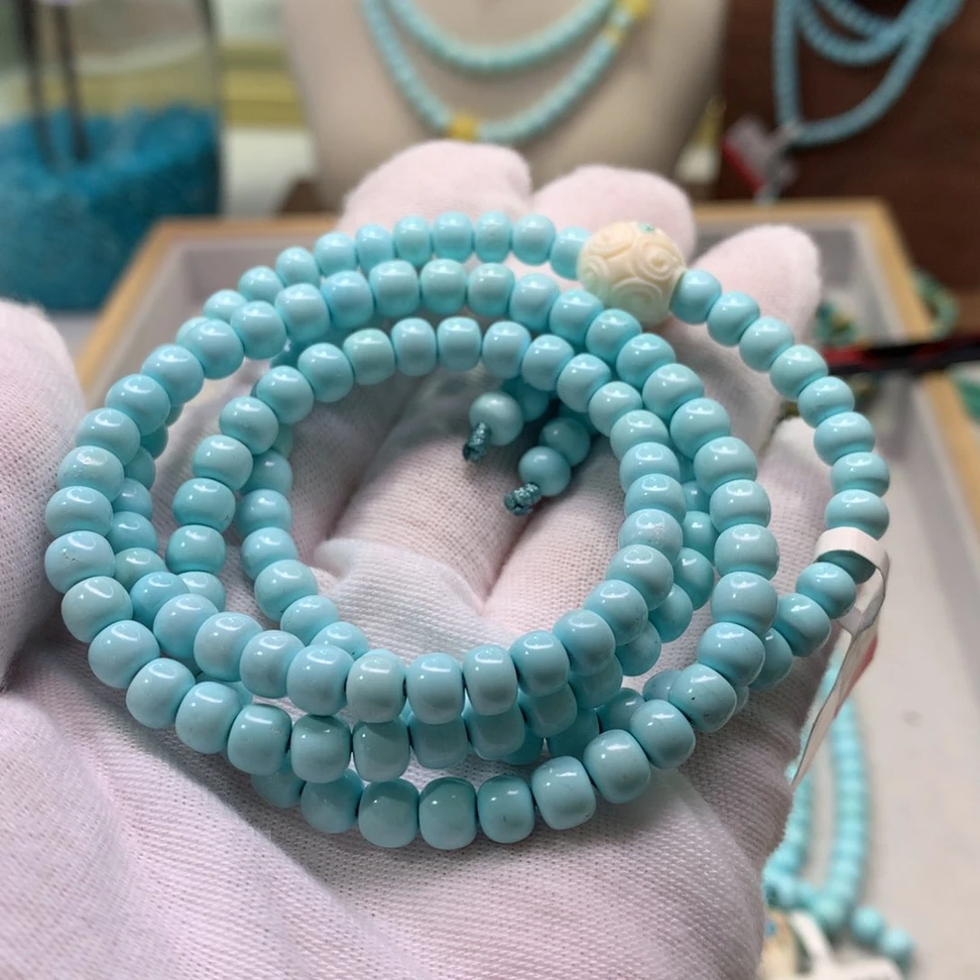 咬***果绿松石未镶嵌配饰