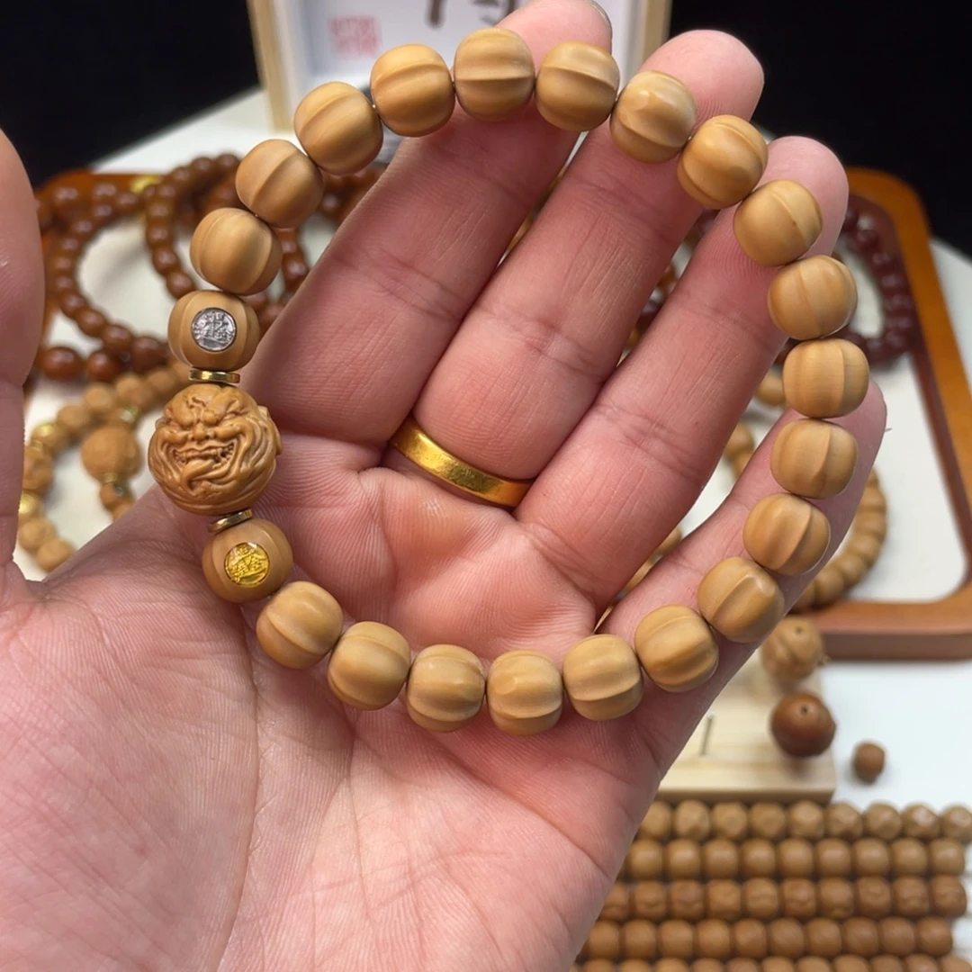 猴头核桃手串小微瑕哑光鲨鱼镶嵌搭配款