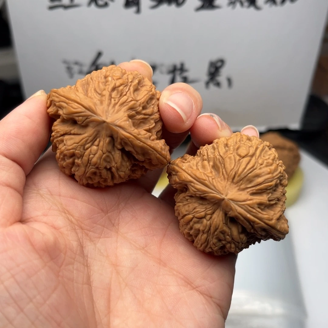 文玩核桃吊坠南疆42