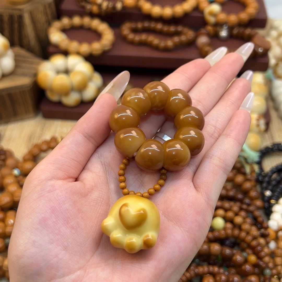 吊坠菩提根/象牙果搭配猫爪