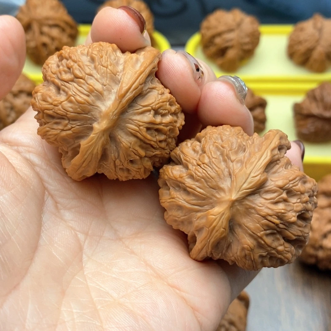 把件文玩核桃41尺血麒麟