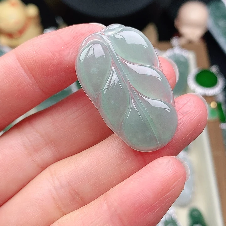 颈饰银S925镶嵌翡翠吊坠