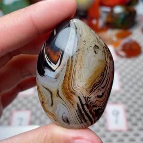 未镶嵌玛瑙/玉髓珠宝奇石