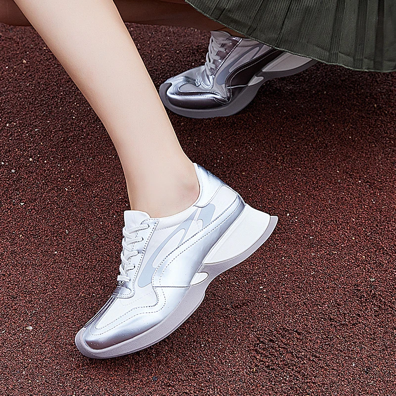 简奥银色厚底运动阿甘鞋翘头2024新款复古户外老爹鞋透气休闲鞋女