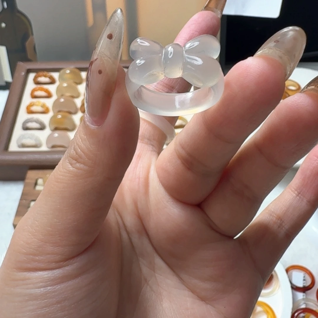 未镶嵌戒指玛瑙/玉髓410港 16