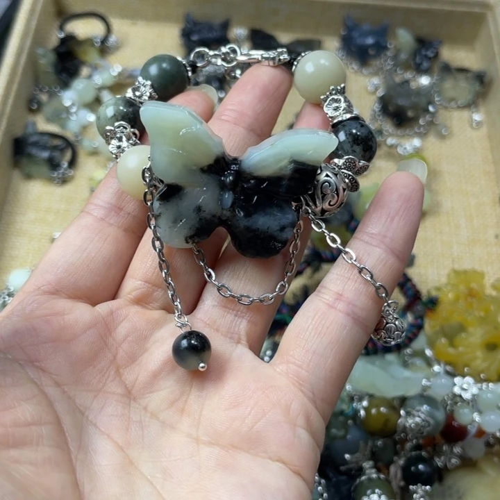 蛇纹石玉合金颈饰