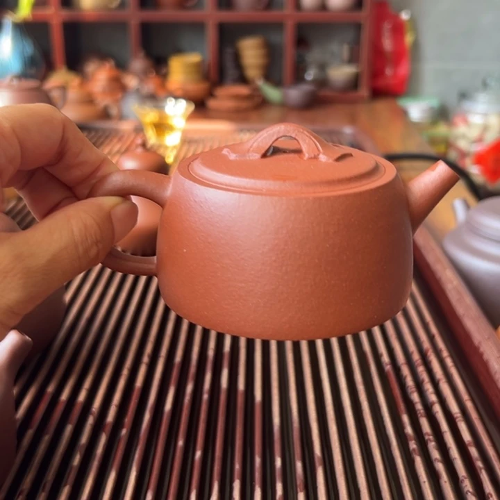 自***@紫砂茶壶降坡井栏180cc