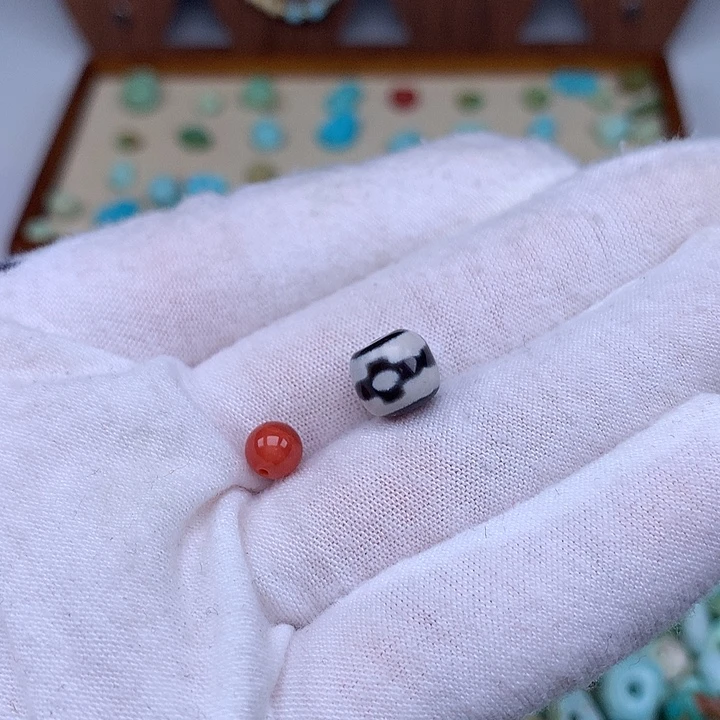 南红玛瑙未镶嵌珠宝奇石