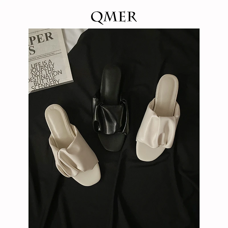 秋美儿Qmer云朵软面外穿拖鞋女夏季舒适坡跟一字凉拖百搭时尚中跟