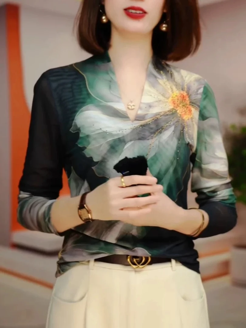 1988#春秋洋气定位花V领气质时尚显瘦减龄遮肉休闲百搭长袖小衫