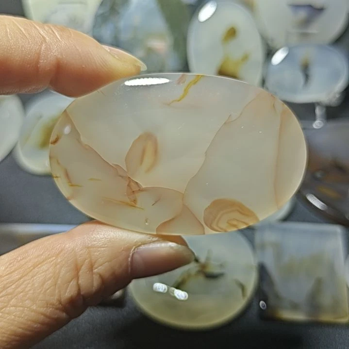 玛瑙/玉髓未镶嵌珠宝奇石