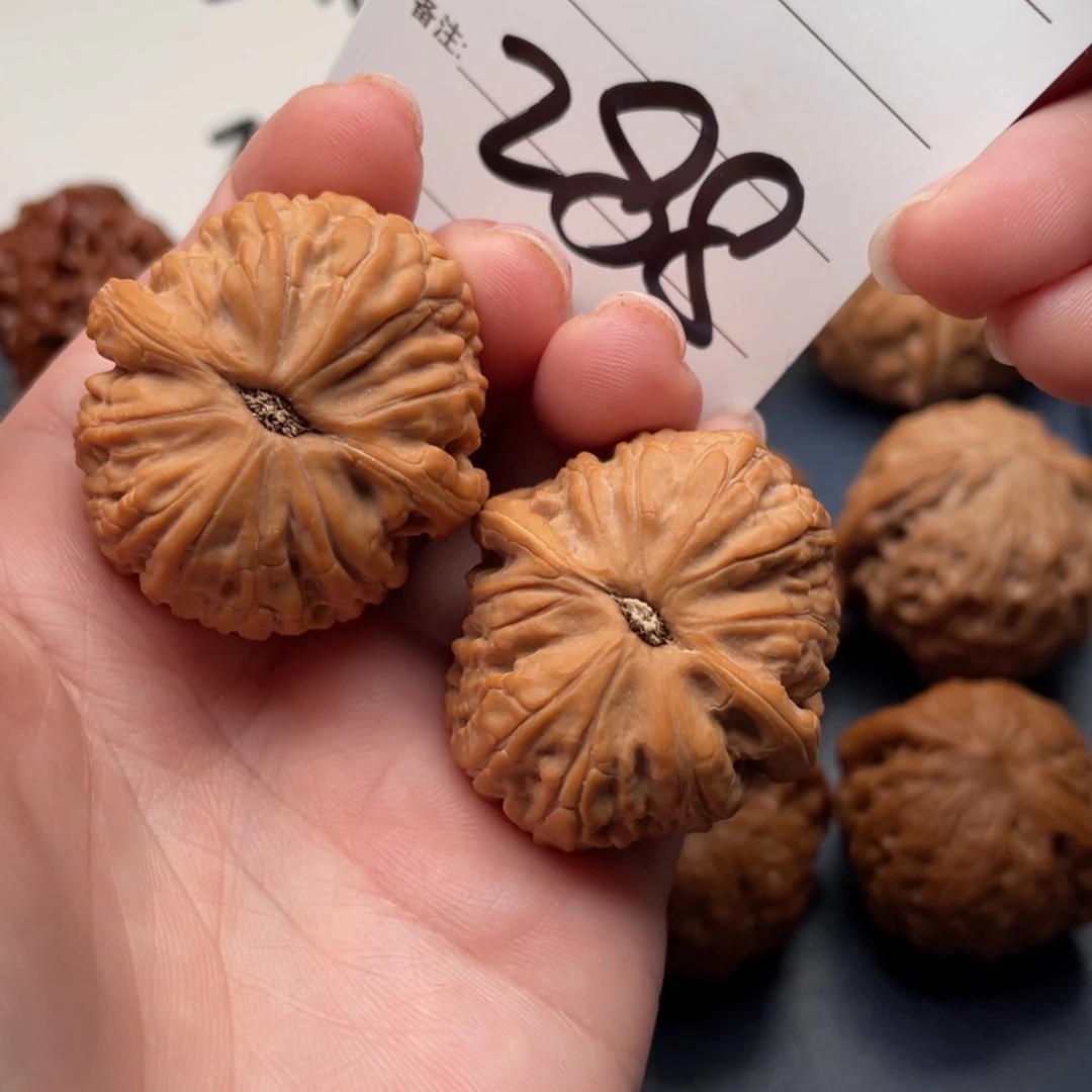 文玩核桃把件?乾隆磨35