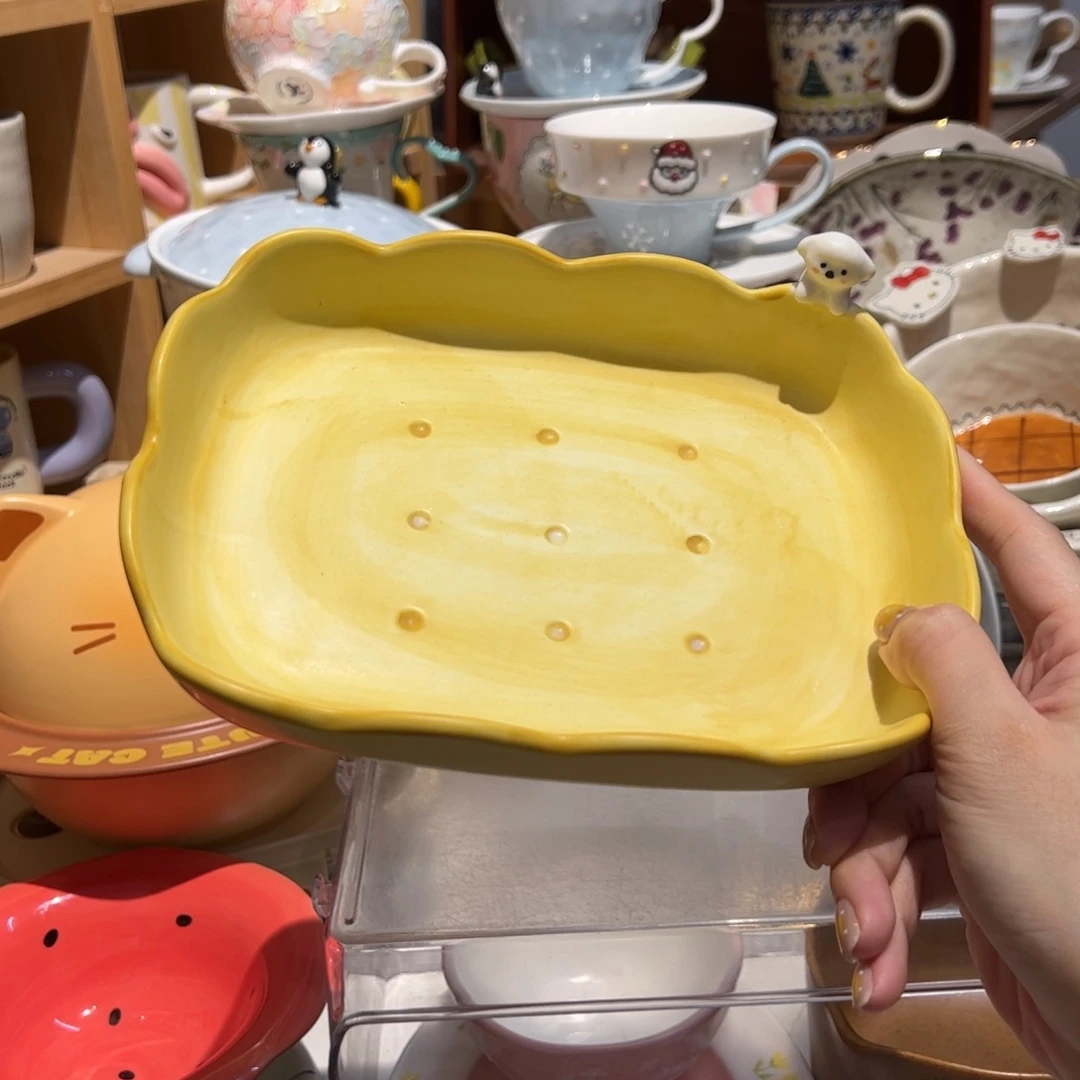 黄色立体小狗方形盘