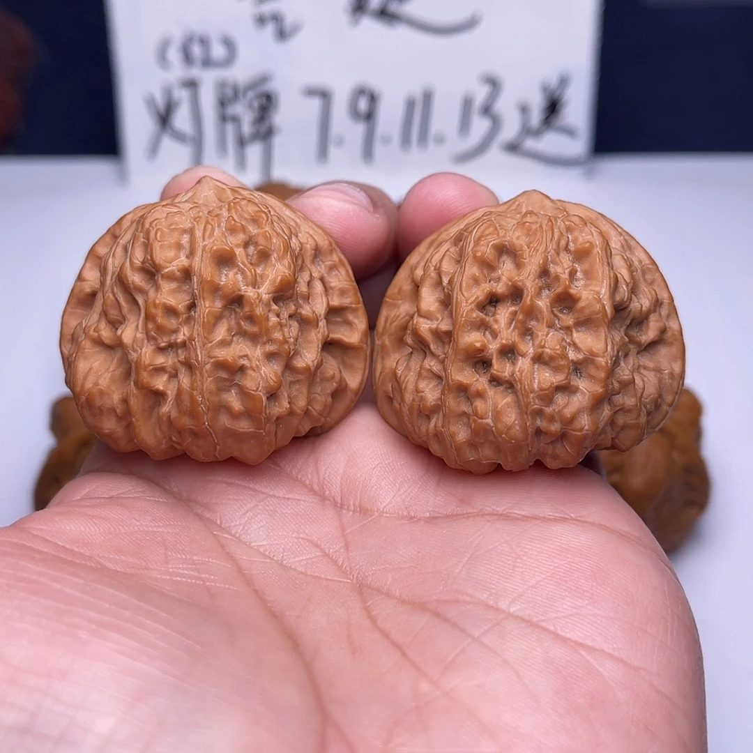 文玩核桃把件42平谷凹底
