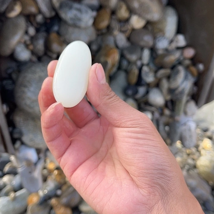 未镶嵌和田玉（糖玉）珠宝奇石