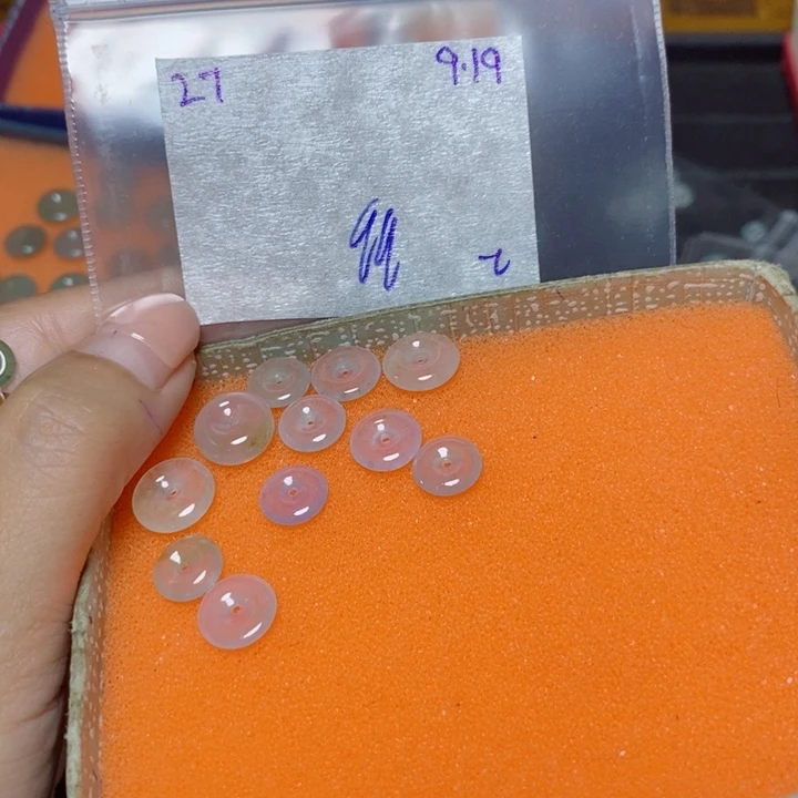 沐***沐未镶嵌定制翡翠不退