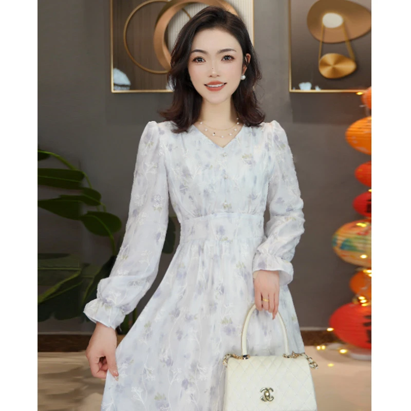 苏陌法式温柔雪纺气质显瘦小众碎花连衣裙收腰长袖春季温柔长裙