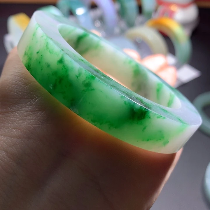 定制翡翠翡翠手镯未镶嵌