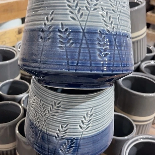 多肉绿植陶瓷花盆9.9包邮，有孔