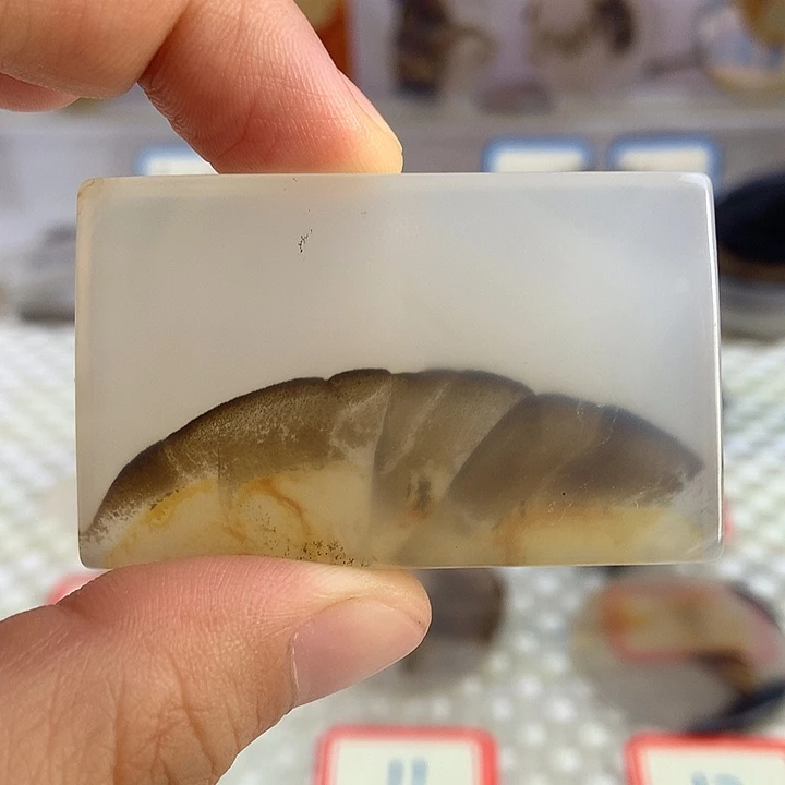 玛瑙/玉髓颈饰合金