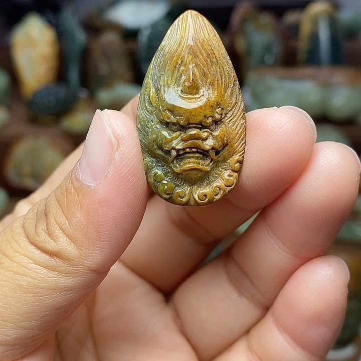 岫岩河磨玉（透闪石质玉）未镶嵌颈饰