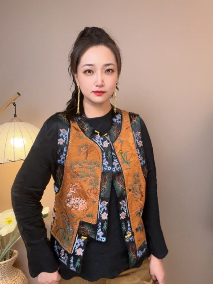 (现货)炎闪闪(玉鹿呈祥)新中式重工刺绣马甲