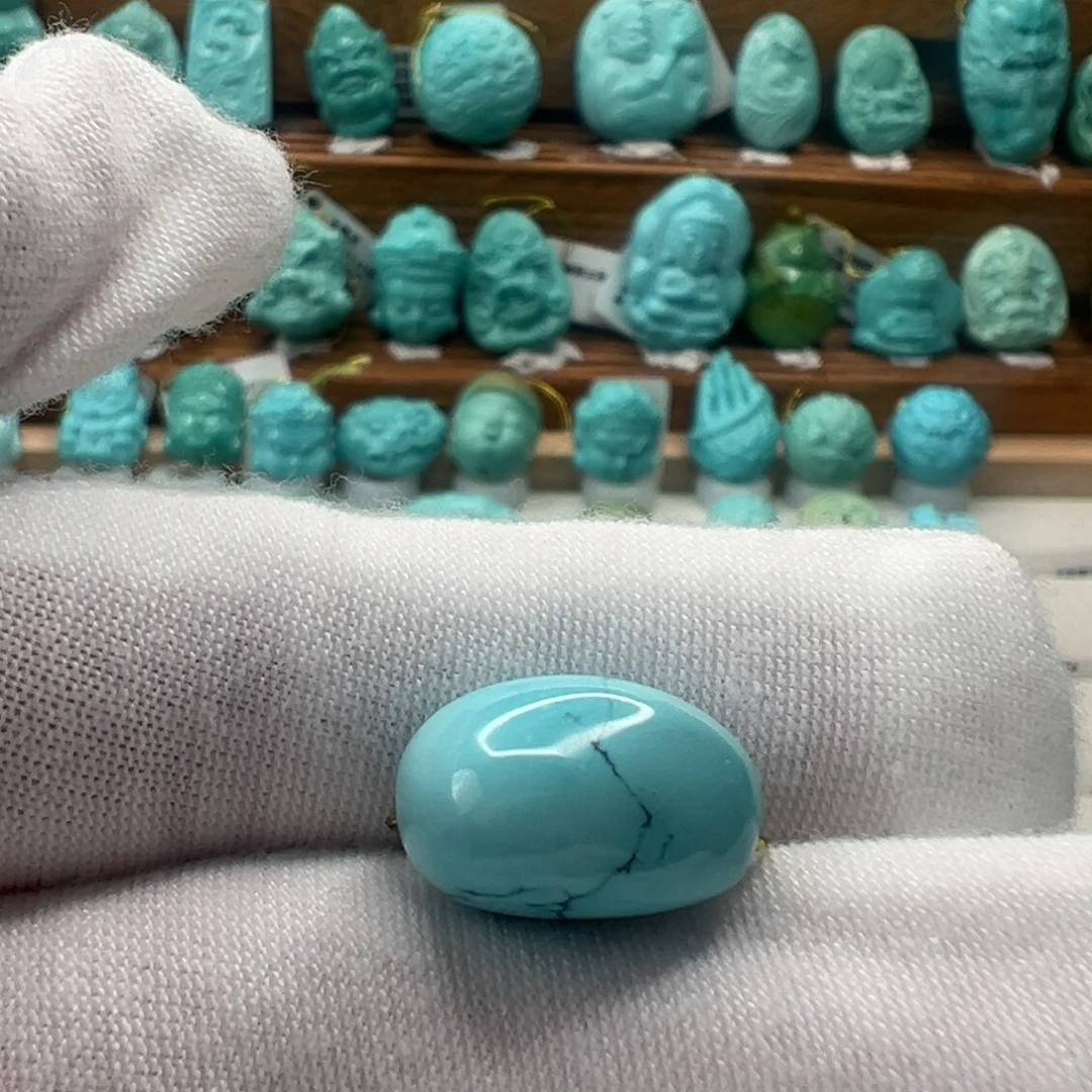 绿松石未镶嵌随形10.2mm