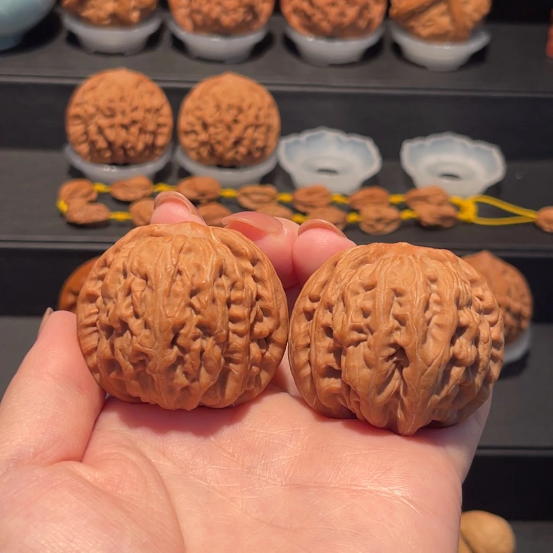 雅***语红锦鲤43精品，货头474