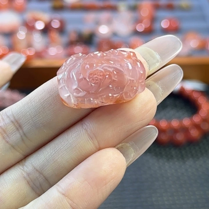南红玛瑙未镶嵌珠宝半成品牡丹花