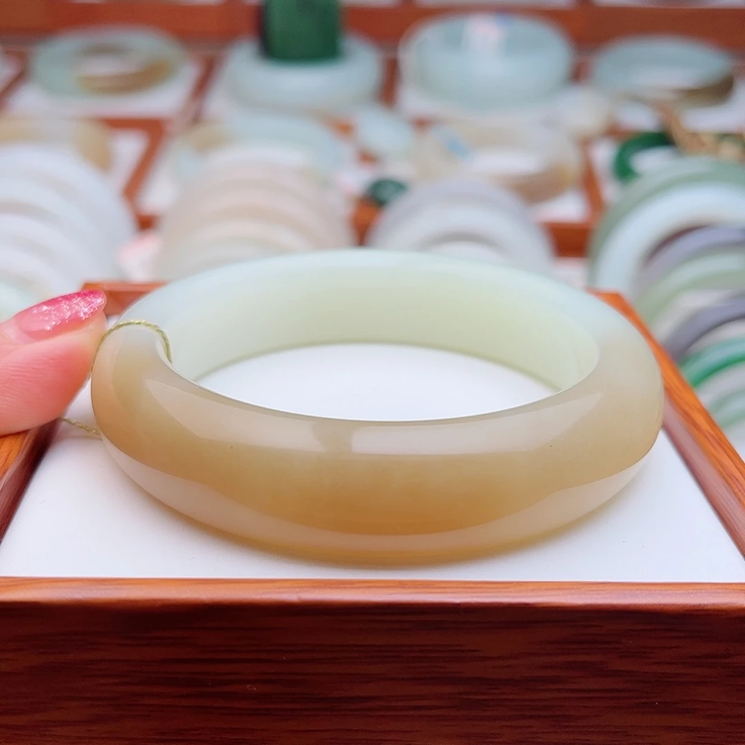 和田玉未镶嵌手镯58.6