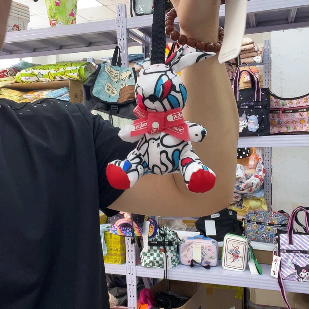 PU化妆包等产品和产品