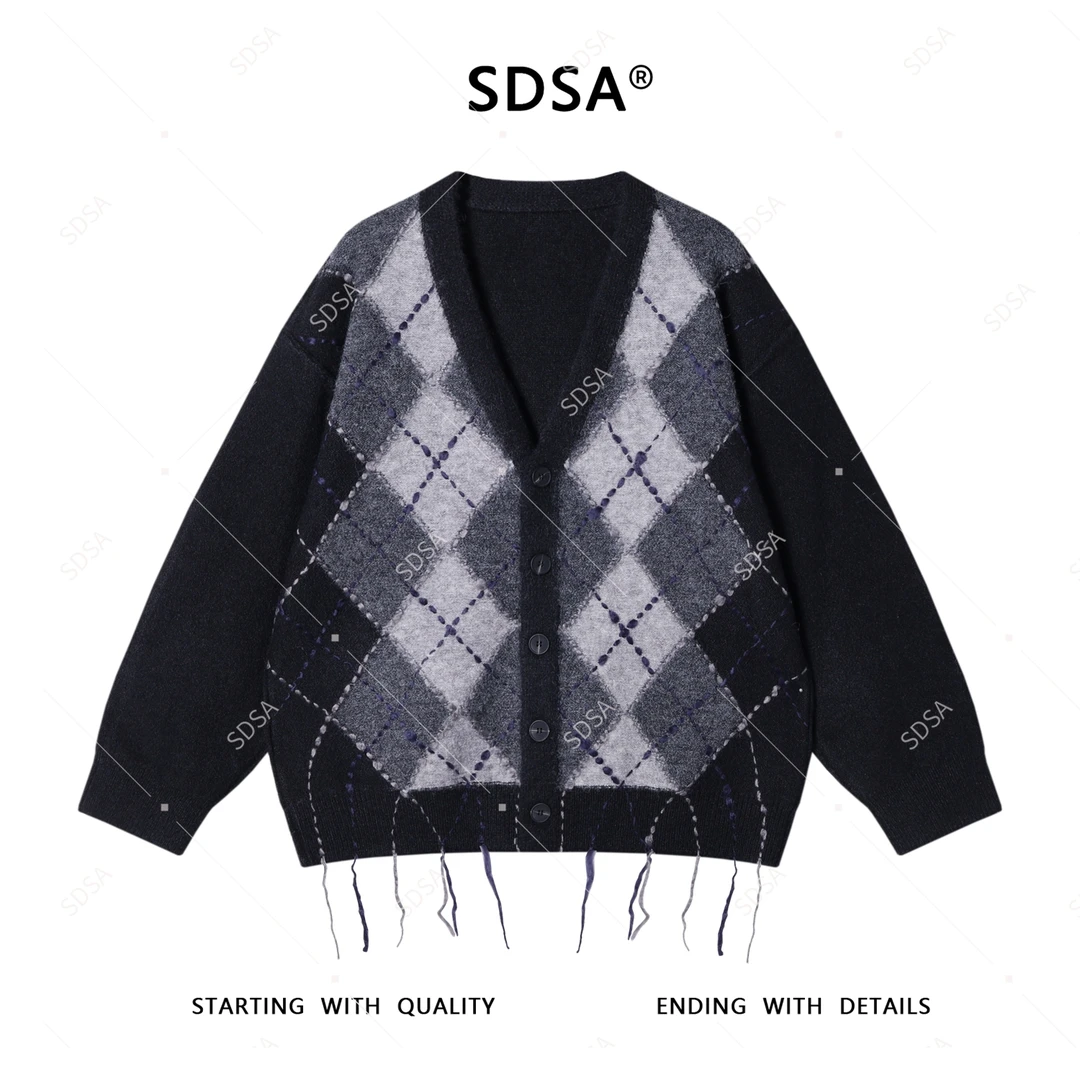 SDSA男士2025新款轻奢痞帅男装撞色菱形格针织毛衣V领格纹开衫