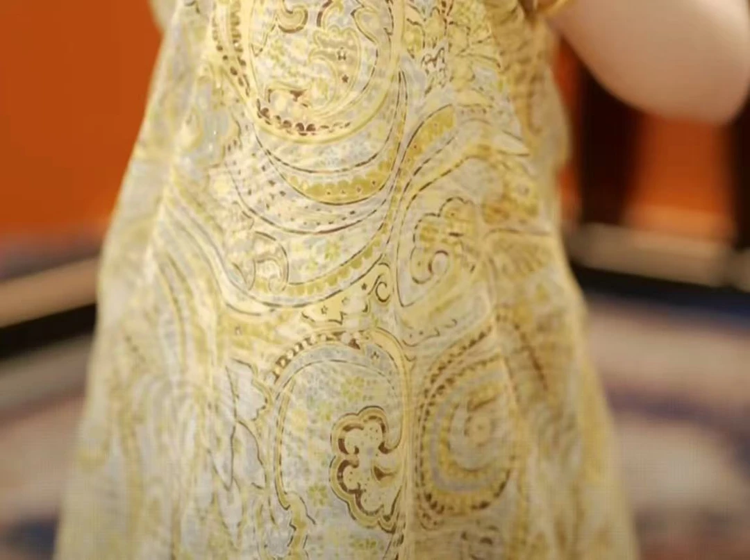 杭州原版正品2025年新款气质高级时尚洋气显白显瘦黄云瑞缕连衣裙