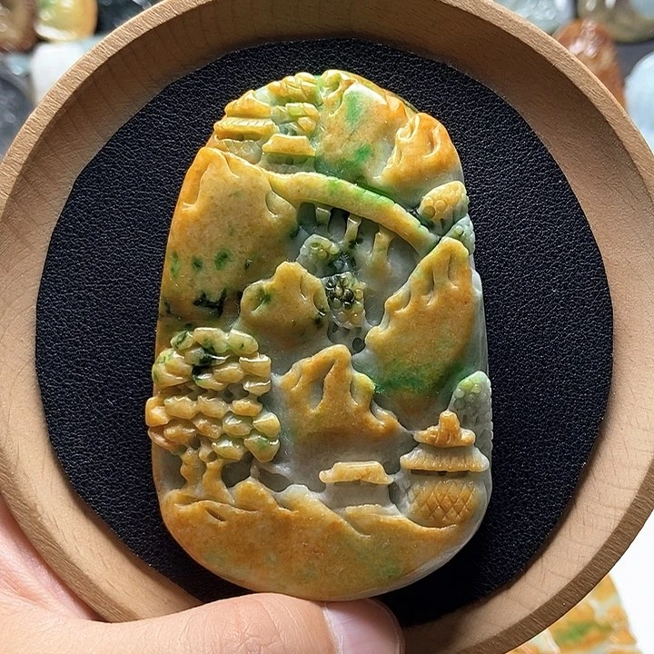 翡翠未镶嵌颈饰翡翠a货