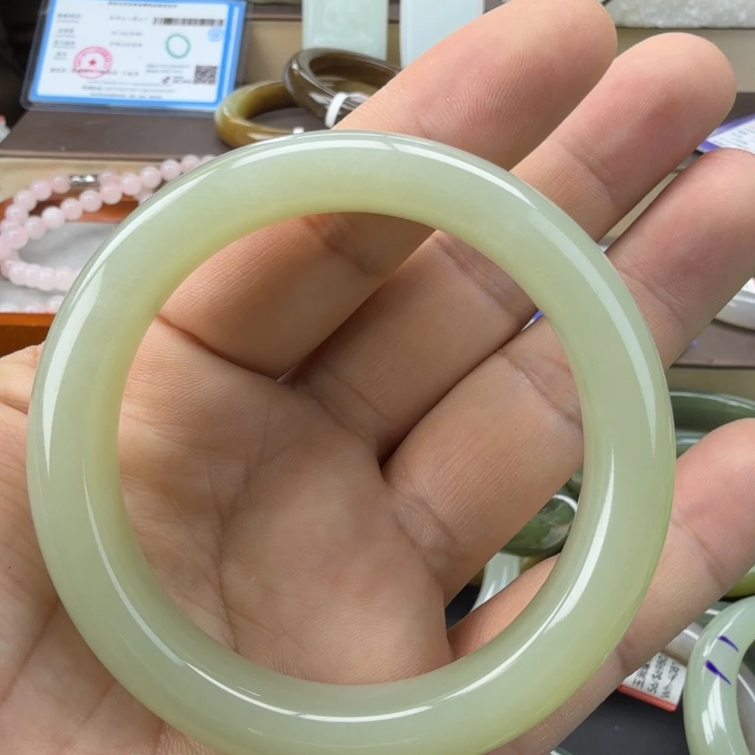 和田玉（糖玉）未镶嵌手链