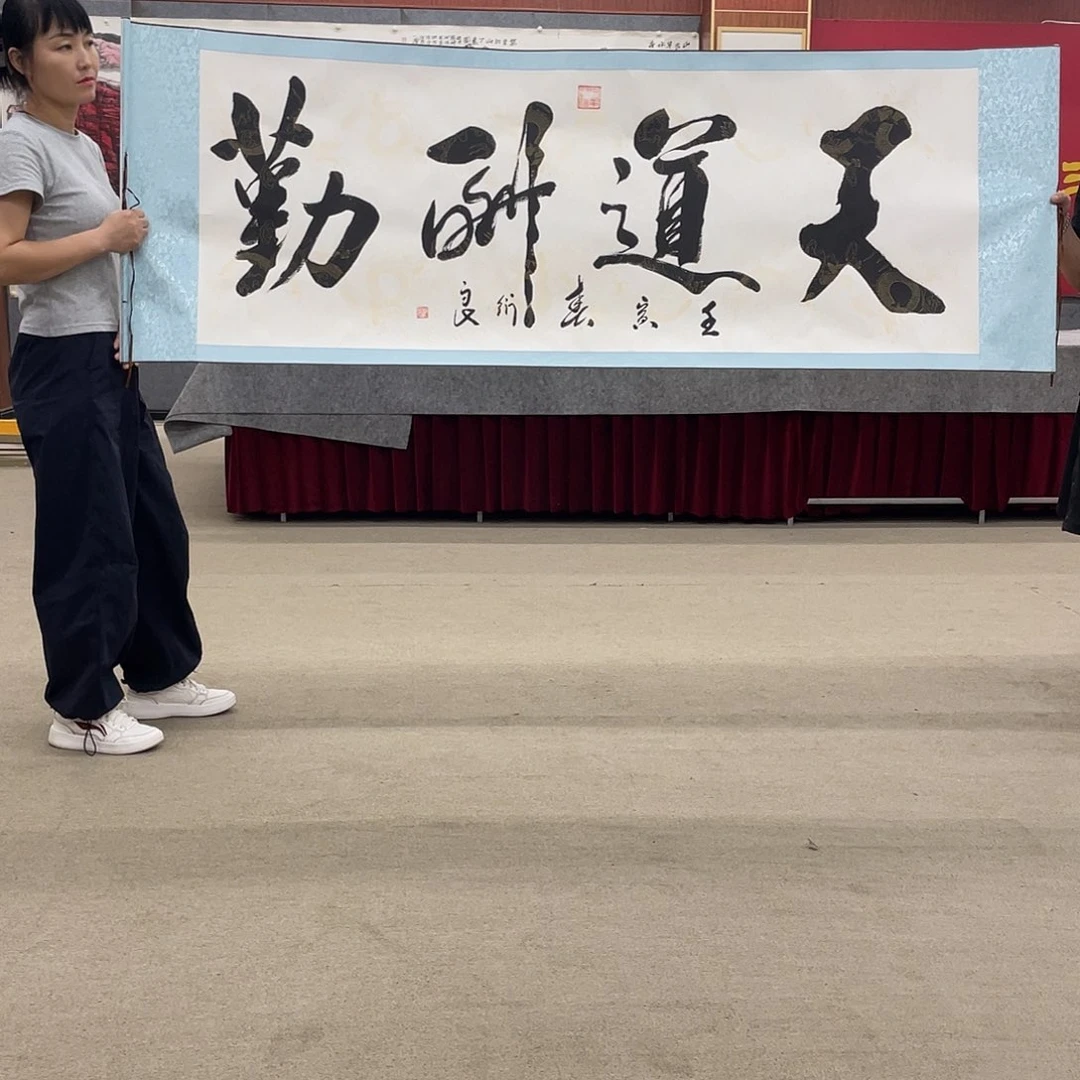 国画可口可乐的一切我已经抢
