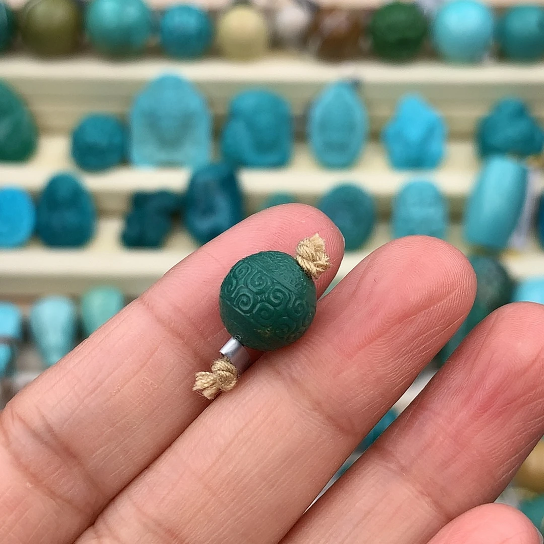 绿松石未镶嵌珠宝奇石10