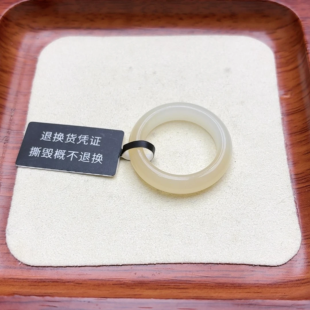Z***Y和田玉未镶嵌戒圈18号