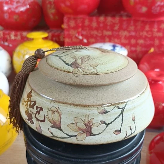 茶叶罐工厂倒闭清场