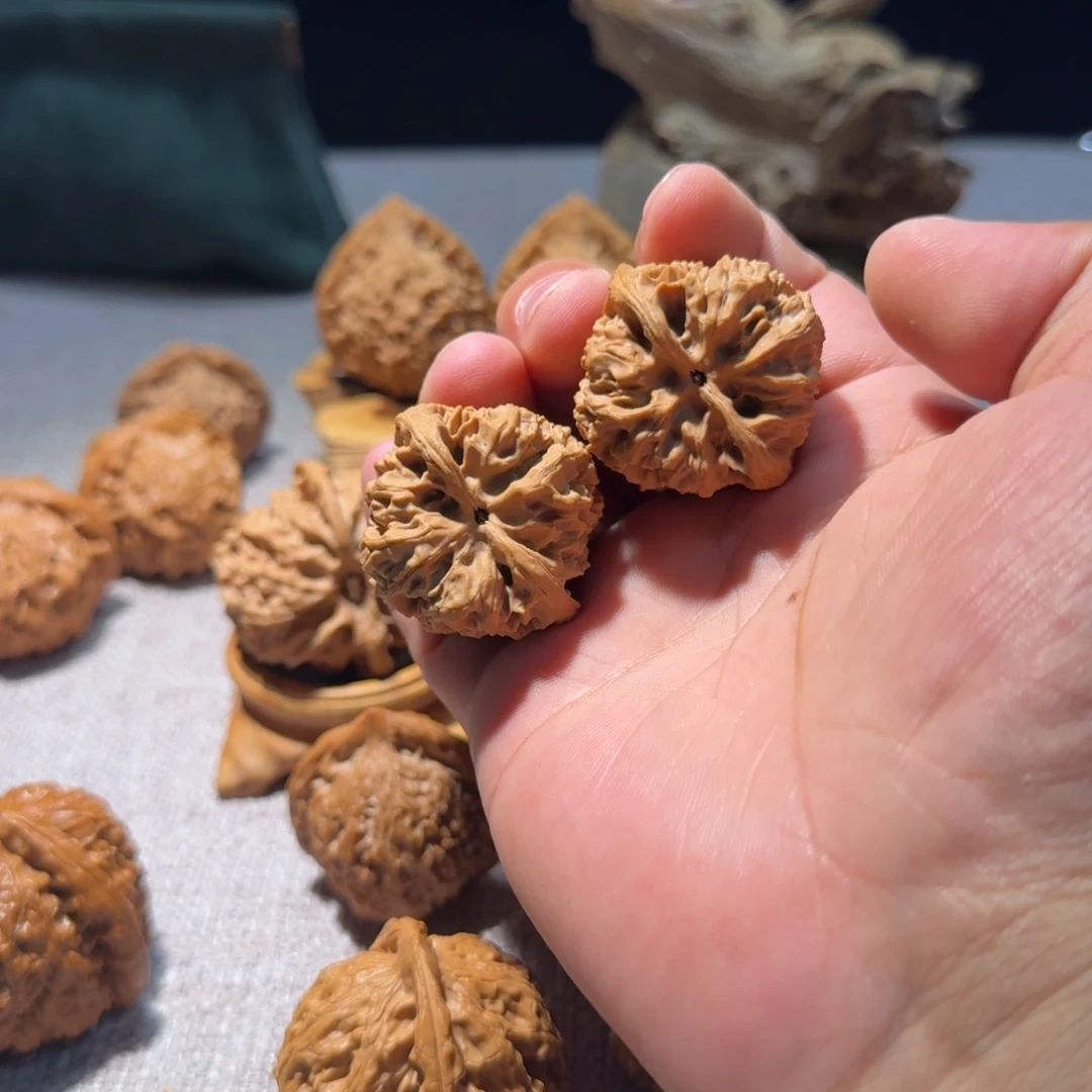 大****文玩核桃把件全品35野牛