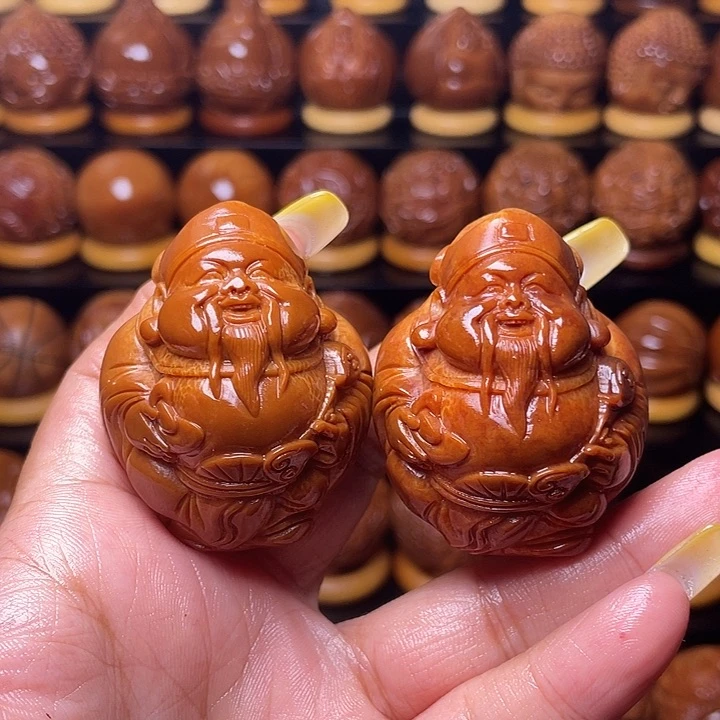子****橄榄核把件橄榄雕刻