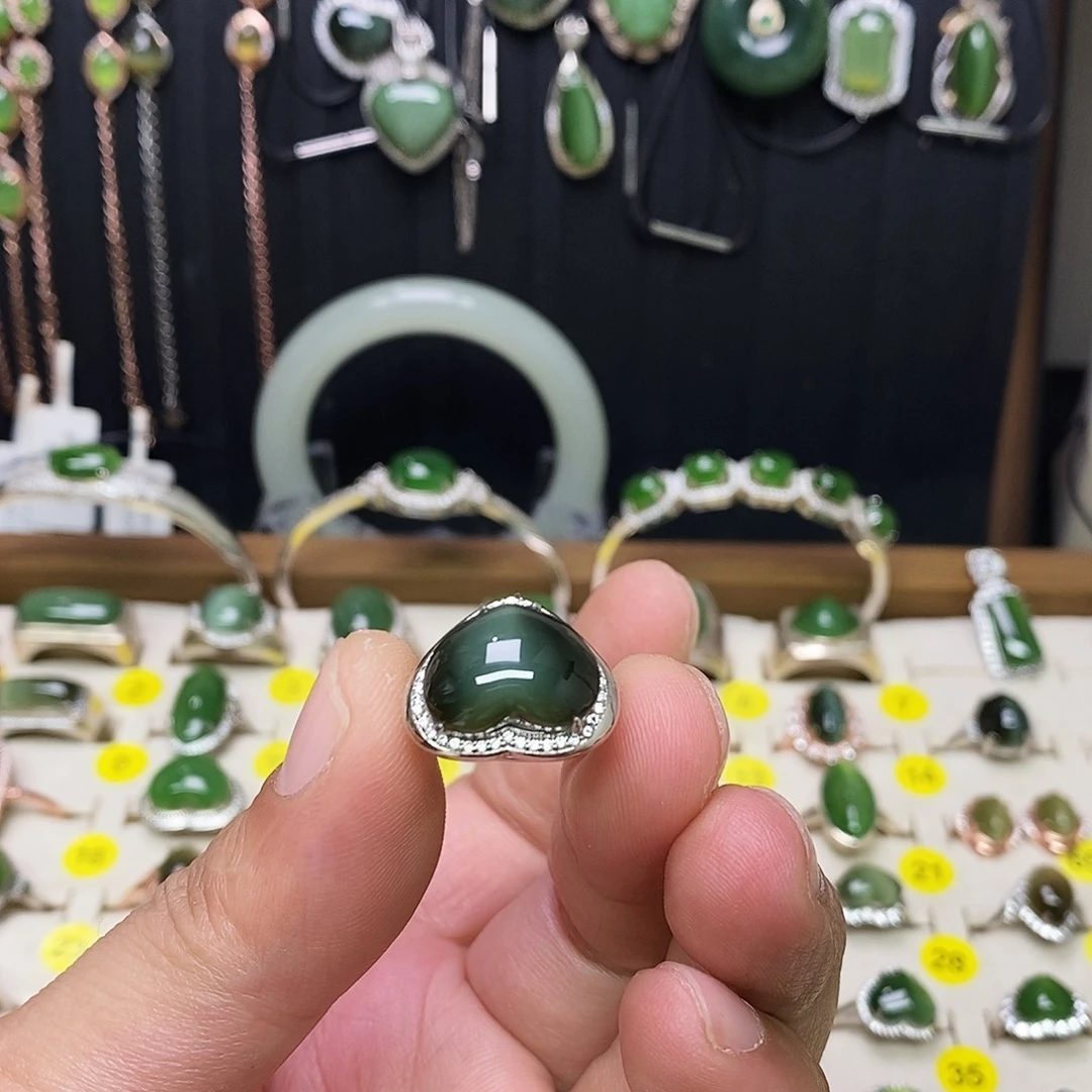 胖***珍和田玉（碧玉）银S925镶嵌戒指