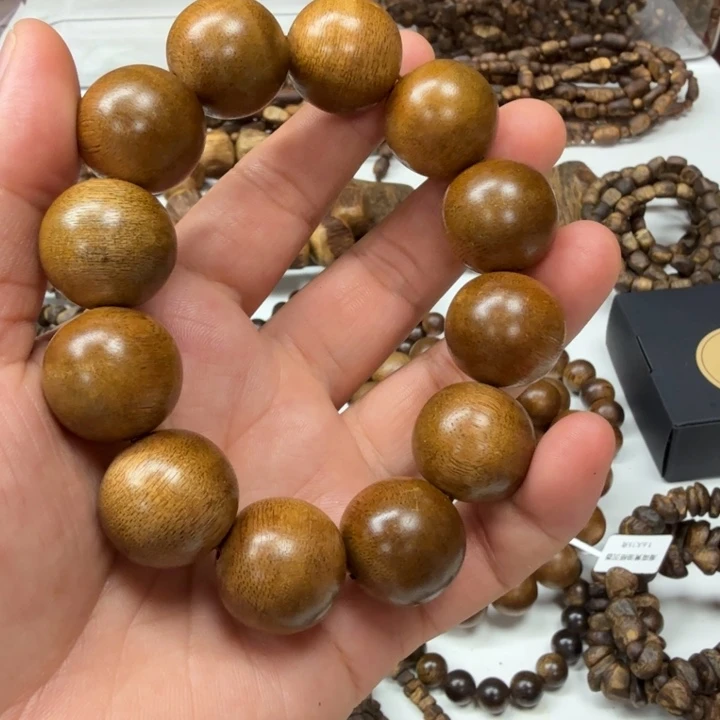 沉香碎屑沉香海南黄油格2.0大➕碎屑多样性发一