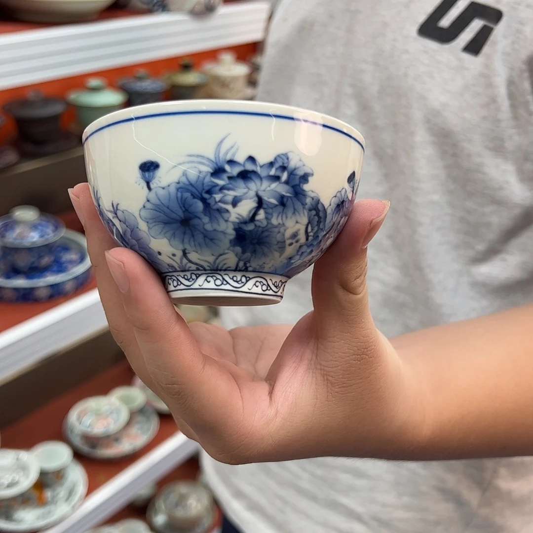 给v给哈哈哈爸爸好吧