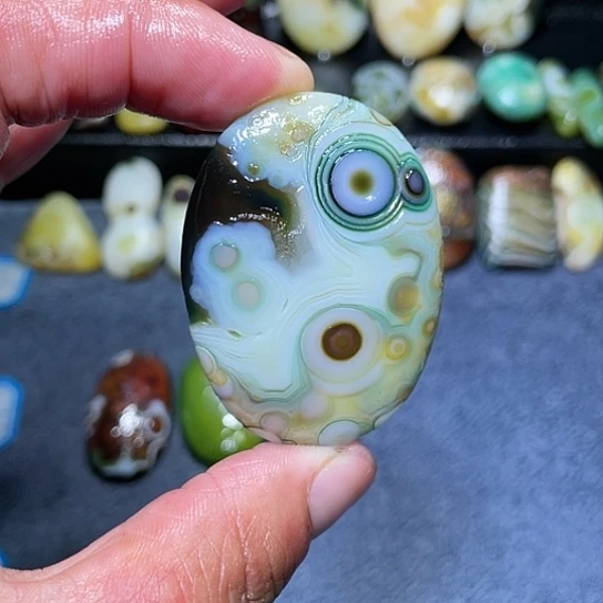 【闪购商品】未镶嵌玛瑙/玉髓珠宝奇石