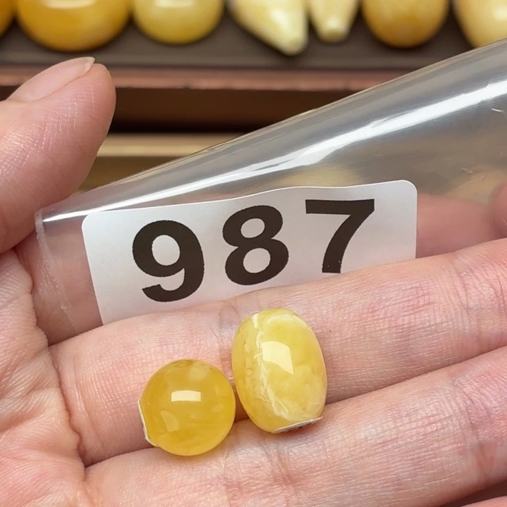 4***7裸石蜜蜡未镶嵌蜜蜡10+