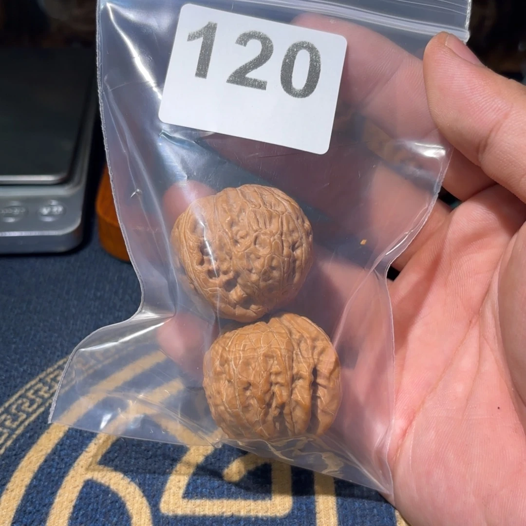 文玩核桃吊坠铁锤120